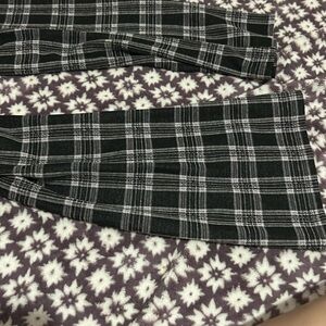 eyeshadow plaid flare leggings